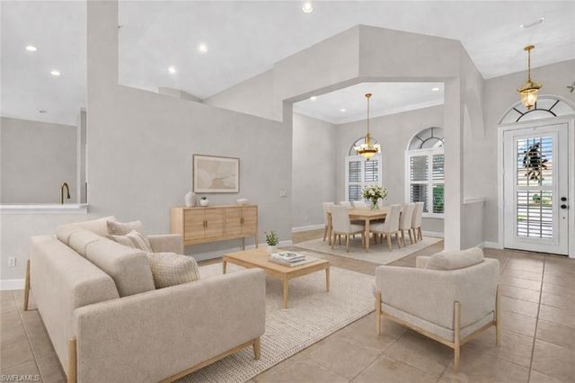 8968 MORGAN CT, Naples, FL 34113