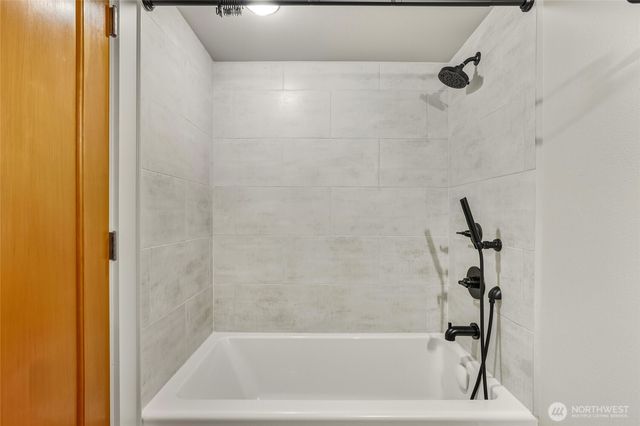 1288 Talagwa Lane, Camano Island, WA 98282