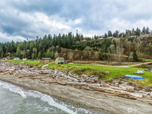 1288 Talagwa Lane, Camano Island, WA 98282