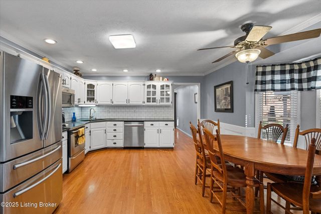 239 Shady Pond Ln, Shepherdsville, KY 40165