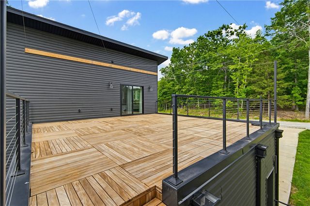 52 Chatburn Drive, Bella Vista, AR 72715