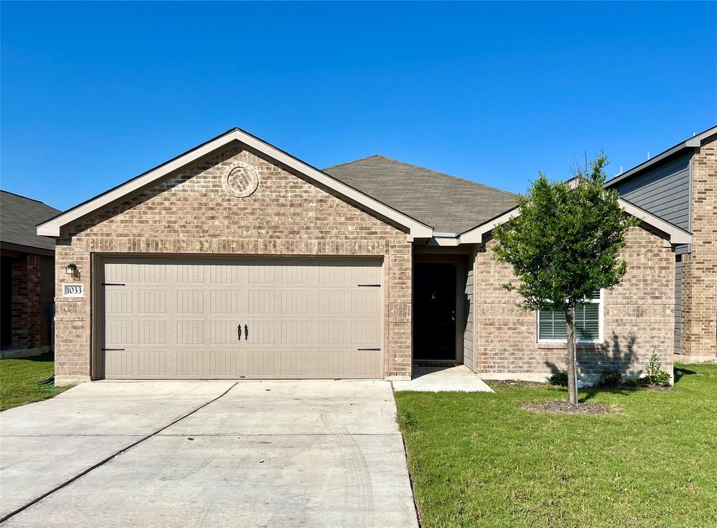 1033 Riverdale CV, Jarrell, TX 76537