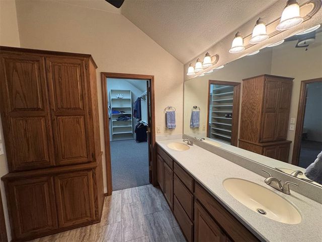 3001 Harriet Street, Oklahoma City, OK 73131
