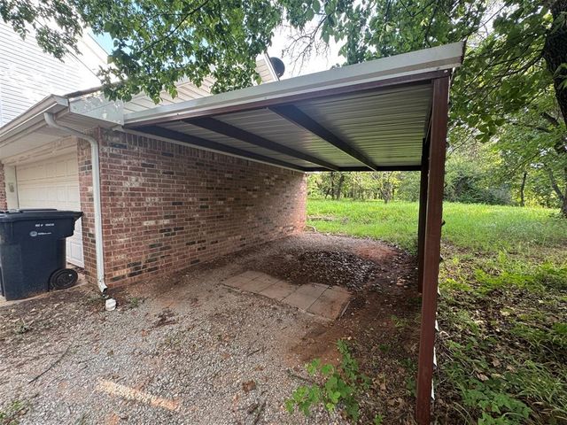 3001 Harriet Street, Oklahoma City, OK 73131