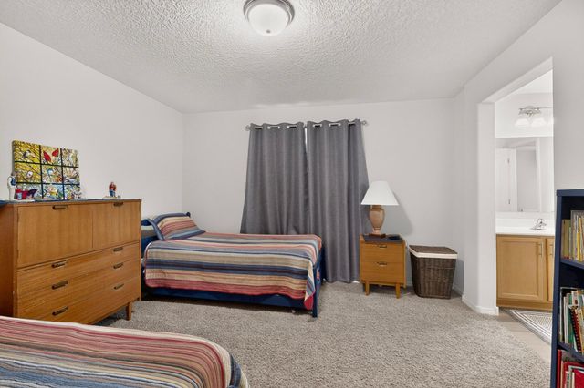 6708 Borde Abierto Street NW, Albuquerque, NM 87120
