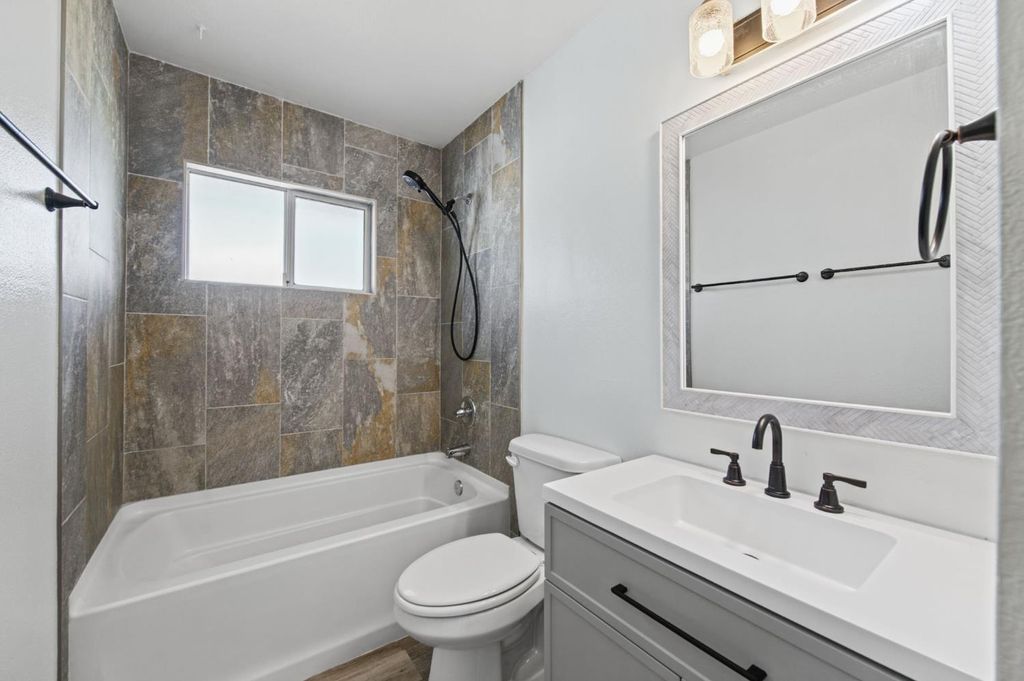 Image 21 of property listing at 10129 Heath Street, Hanford, CA 93230