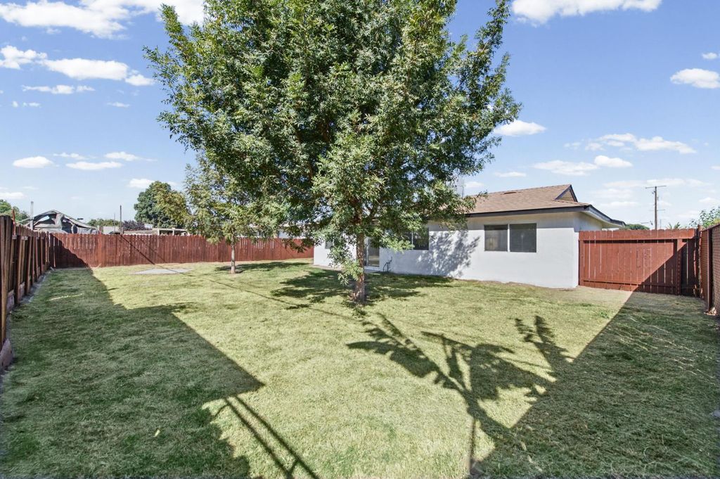 Image 33 of property listing at 10129 Heath Street, Hanford, CA 93230