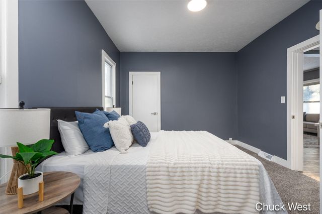 262 W Forest Avenue, Muskegon City, MI 49441