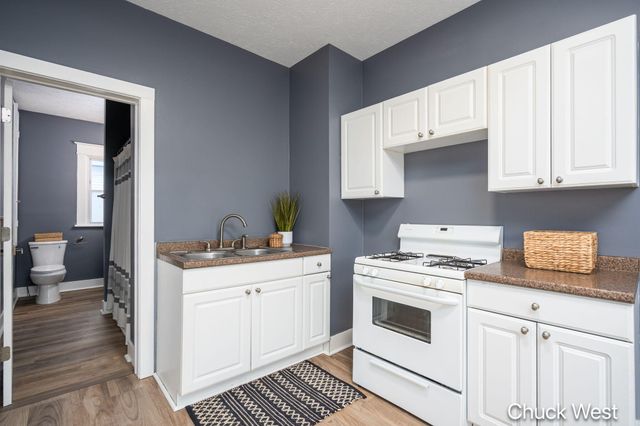 262 W Forest Avenue, Muskegon City, MI 49441