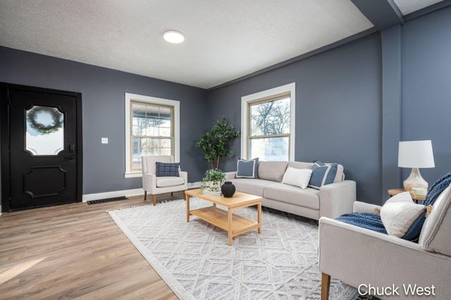 262 W Forest Avenue, Muskegon City, MI 49441