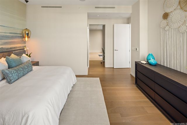 1388 Ala Moana Boulevard 3805, Honolulu, HI 96814