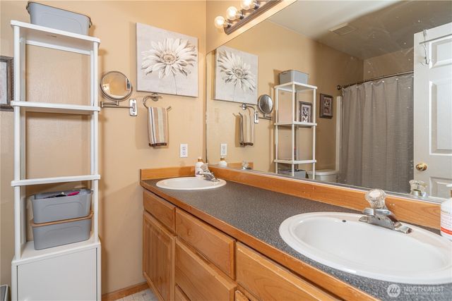 25761 Norval Lane NW, Poulsbo, WA 98370