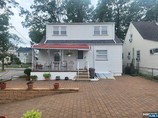 499 Jauncey Avenue, Lyndhurst, NJ 07071