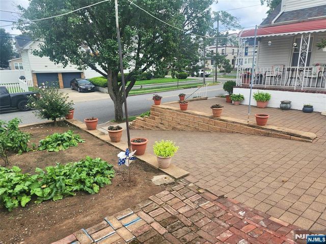 499 Jauncey Avenue, Lyndhurst, NJ 07071