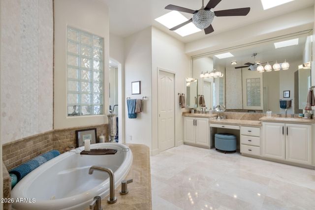 11402 E SAND HILLS Road, Scottsdale, AZ 85255