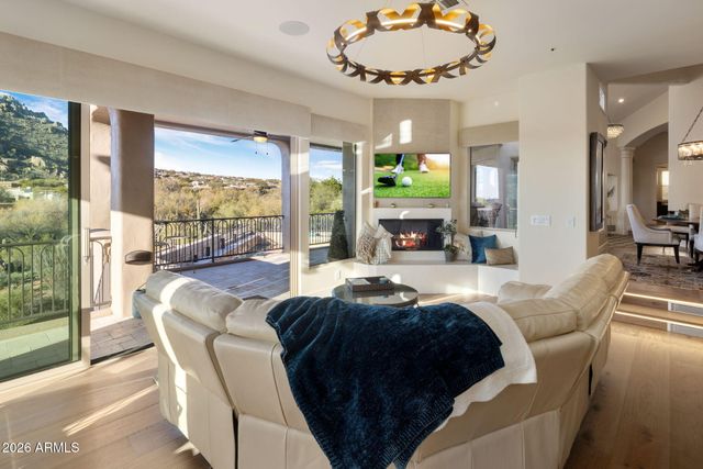 11402 E SAND HILLS Road, Scottsdale, AZ 85255