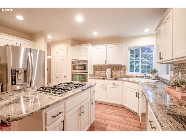2595 W 28TH Ave, Eugene, OR 97405