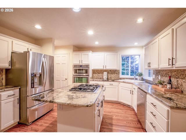 2595 W 28TH Ave, Eugene, OR 97405