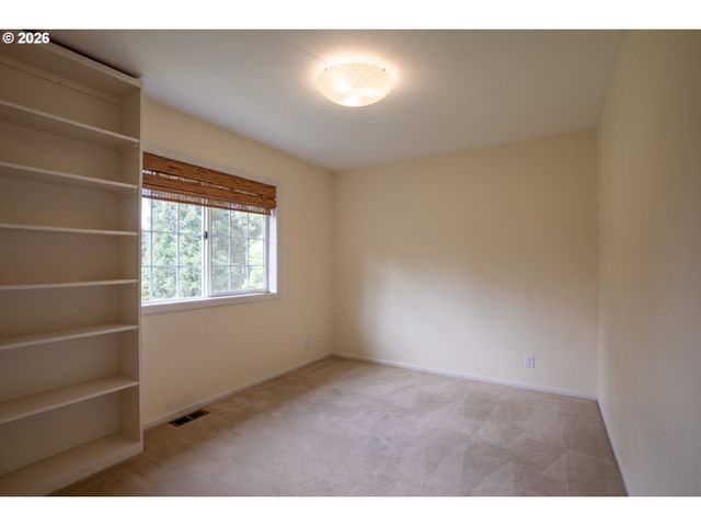 2595 W 28TH Ave, Eugene, OR 97405