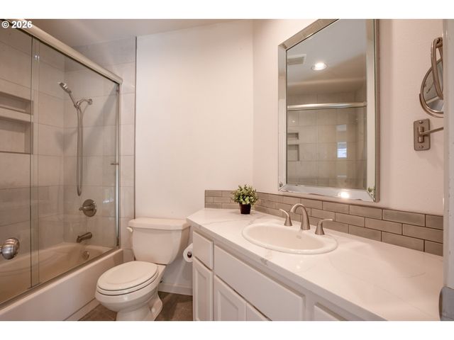 2595 W 28TH Ave, Eugene, OR 97405