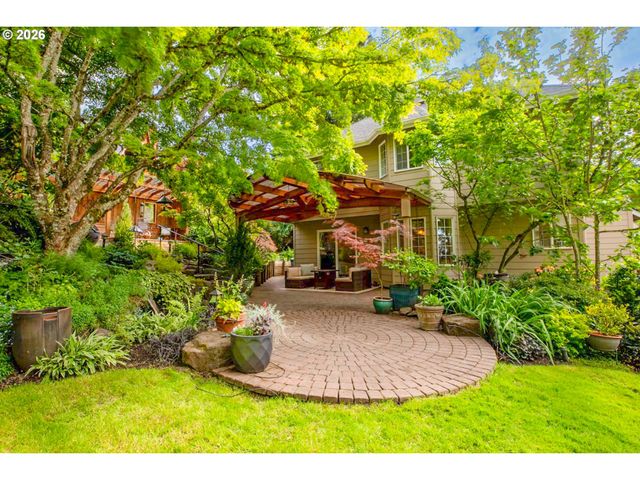 2595 W 28TH Ave, Eugene, OR 97405