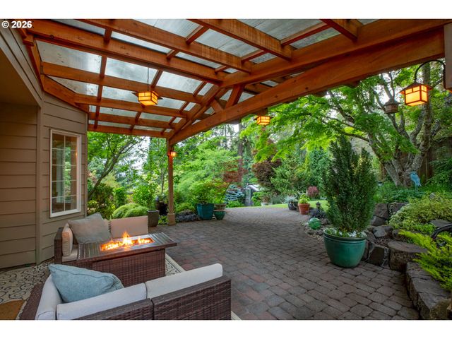 2595 W 28TH Ave, Eugene, OR 97405