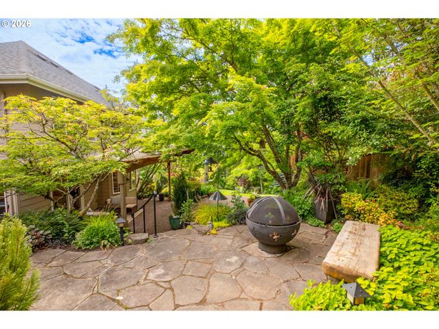 2595 W 28TH Ave, Eugene, OR 97405