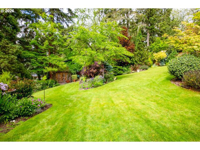 2595 W 28TH Ave, Eugene, OR 97405