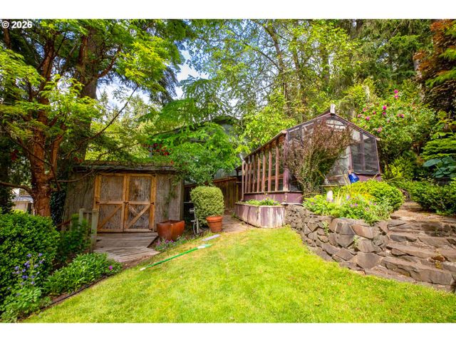 2595 W 28TH Ave, Eugene, OR 97405