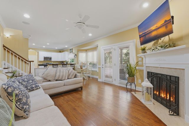 6426 Farm House Road, Ravenel, SC 29470