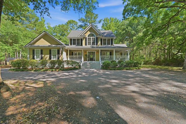 6426 Farm House Road, Ravenel, SC 29470