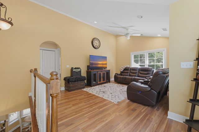 6426 Farm House Road, Ravenel, SC 29470