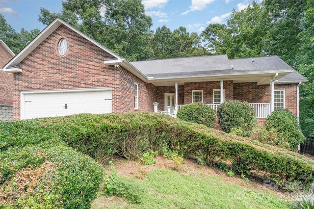 1448 Weatherwood Drive, Lincolnton, NC 28092