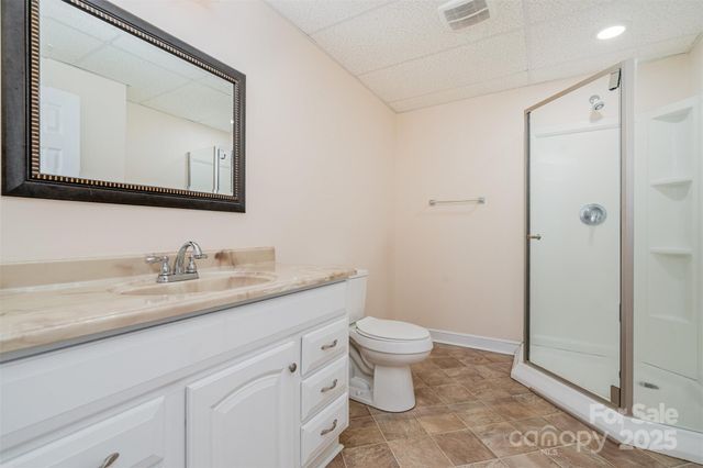 1448 Weatherwood Drive, Lincolnton, NC 28092