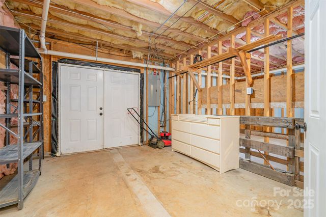 1448 Weatherwood Drive, Lincolnton, NC 28092
