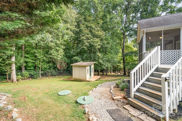 1448 Weatherwood Drive, Lincolnton, NC 28092