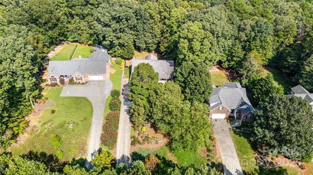 1448 Weatherwood Drive, Lincolnton, NC 28092