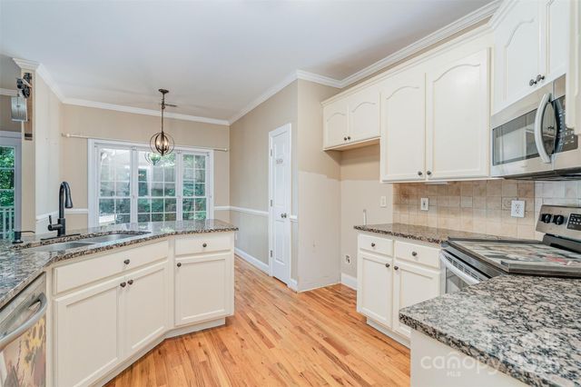 1448 Weatherwood Drive, Lincolnton, NC 28092