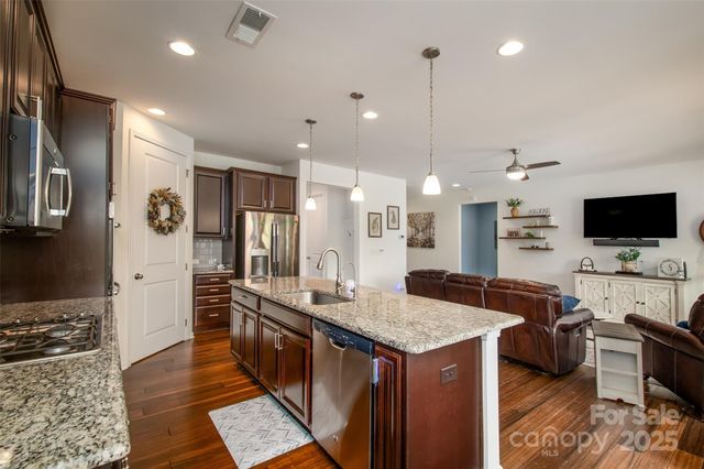132 Hillston Lane, Mooresville, NC 28115