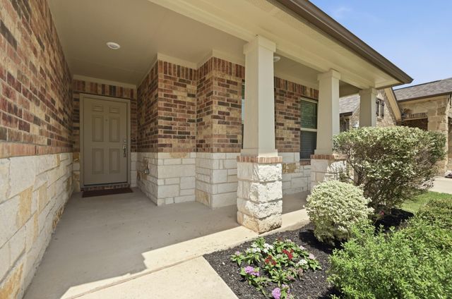 188 Danbark DR, Buda, TX 78610