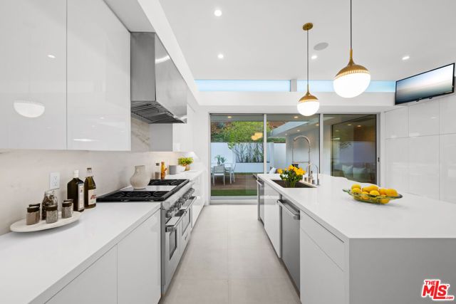 535 Haynes Avenue, Beverly Hills, CA 90210