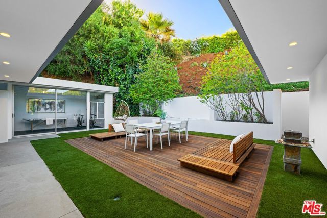 535 Haynes Avenue, Beverly Hills, CA 90210