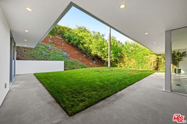 535 Haynes Avenue, Beverly Hills, CA 90210