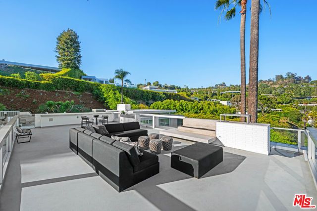 535 Haynes Avenue, Beverly Hills, CA 90210