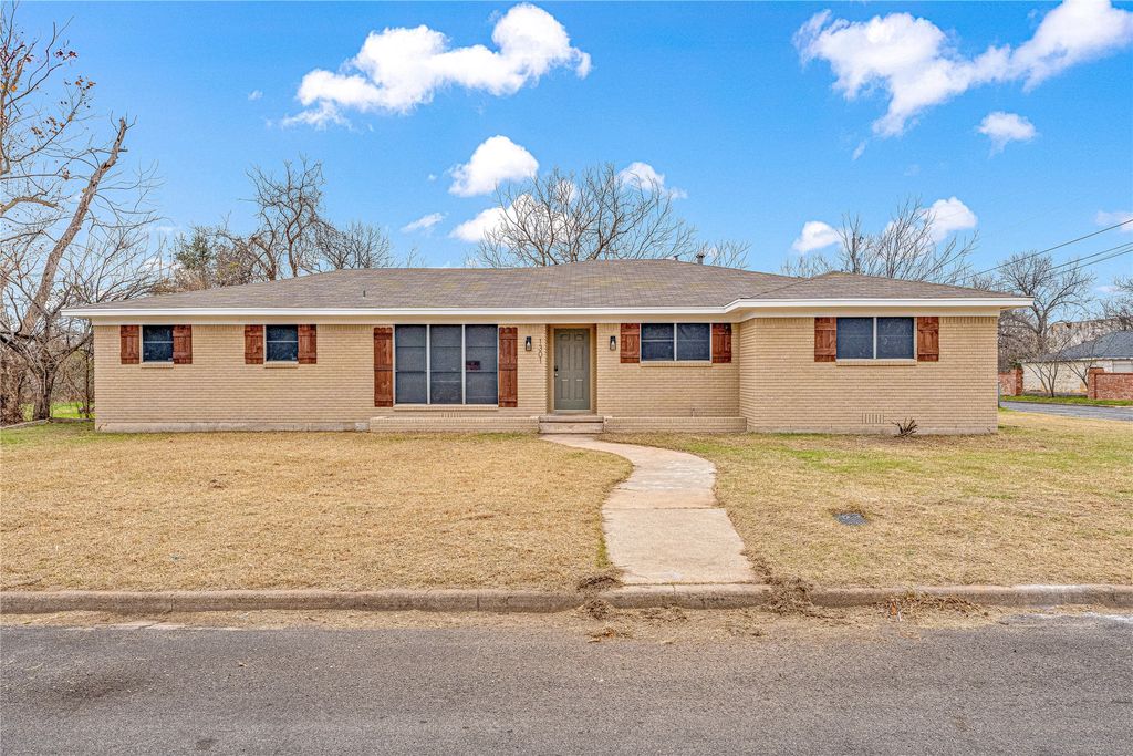 1301 Harrison Avenue, Waco, TX 76704