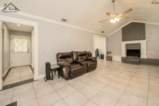 4921 BIG BEND DRIVE, Wichita Falls, TX 76310