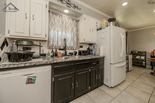 4921 BIG BEND DRIVE, Wichita Falls, TX 76310