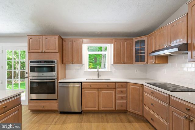 14099 WALTON DR, Manassas, VA 20112