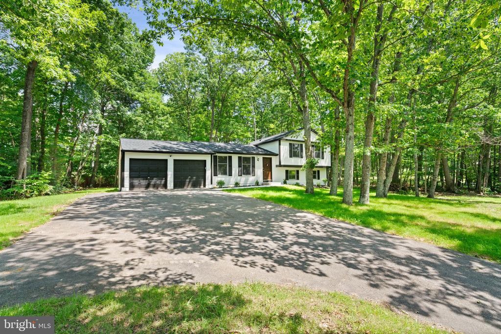 14099 WALTON DR, Manassas, VA 20112