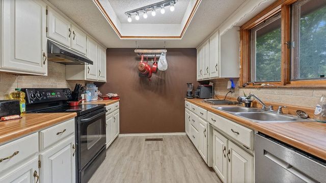 2 Dulverton Drive, Bella Vista, AR 72715